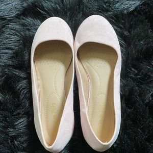 Dream pair’s woman’s shoes size 9.5